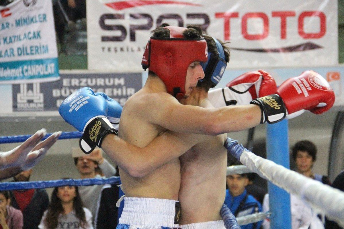 Erzurum\'da Türkiye Kick Boks Şampiyonası heyecanı başladı