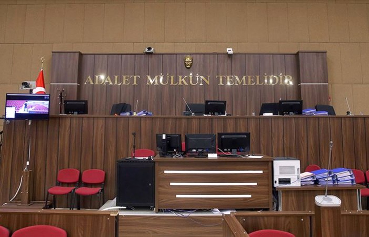Eski Yargıtay Üyesi Arı\'ya FETÖ\'den 13 yıl 9 ay hapis