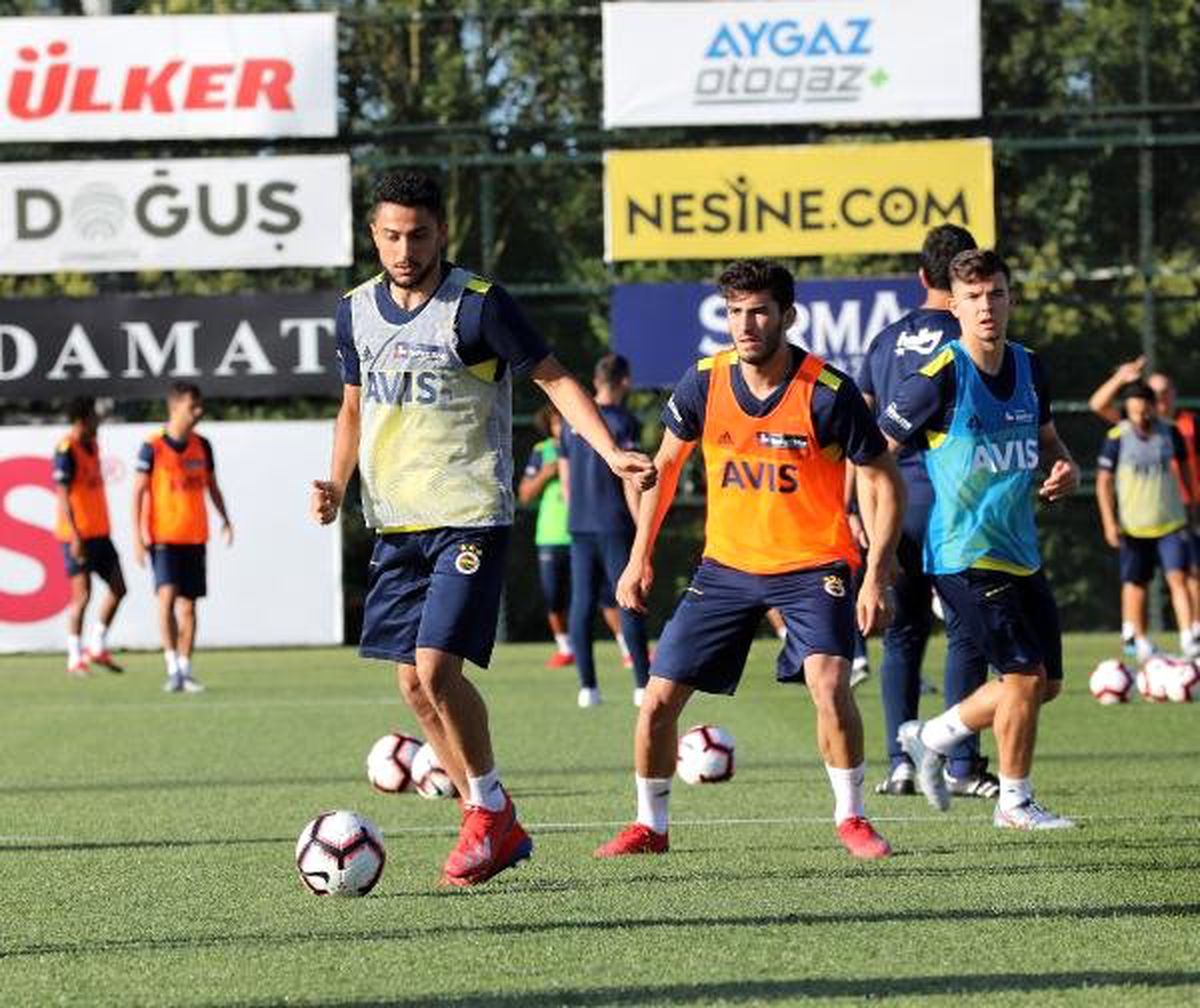 Fenerbahçe\'de hazırlıklar sürüyor