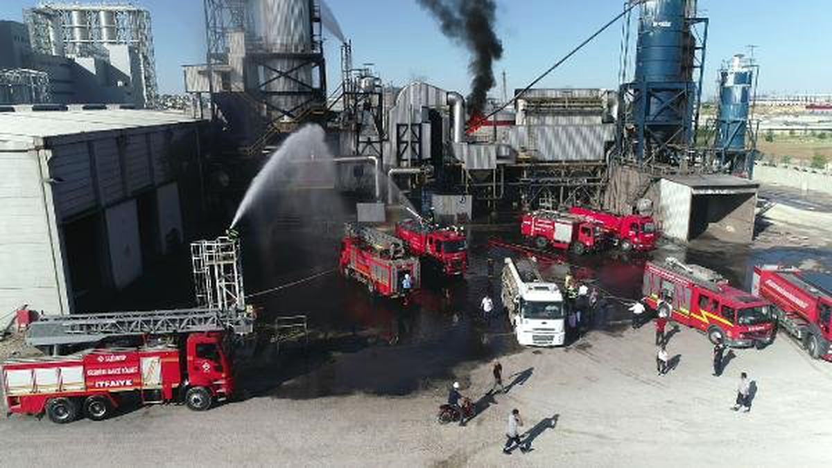 Gaziantep\'te plastik fabrikasında yangın