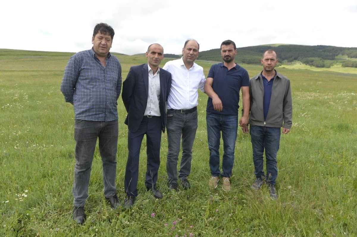 Göçerlerin Ardahan\'a alınmaması kararına destek