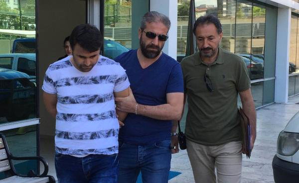 Hapis cezasını öğrenince adliyenin kapısını kırarak kaçmaya çalıştı (2)