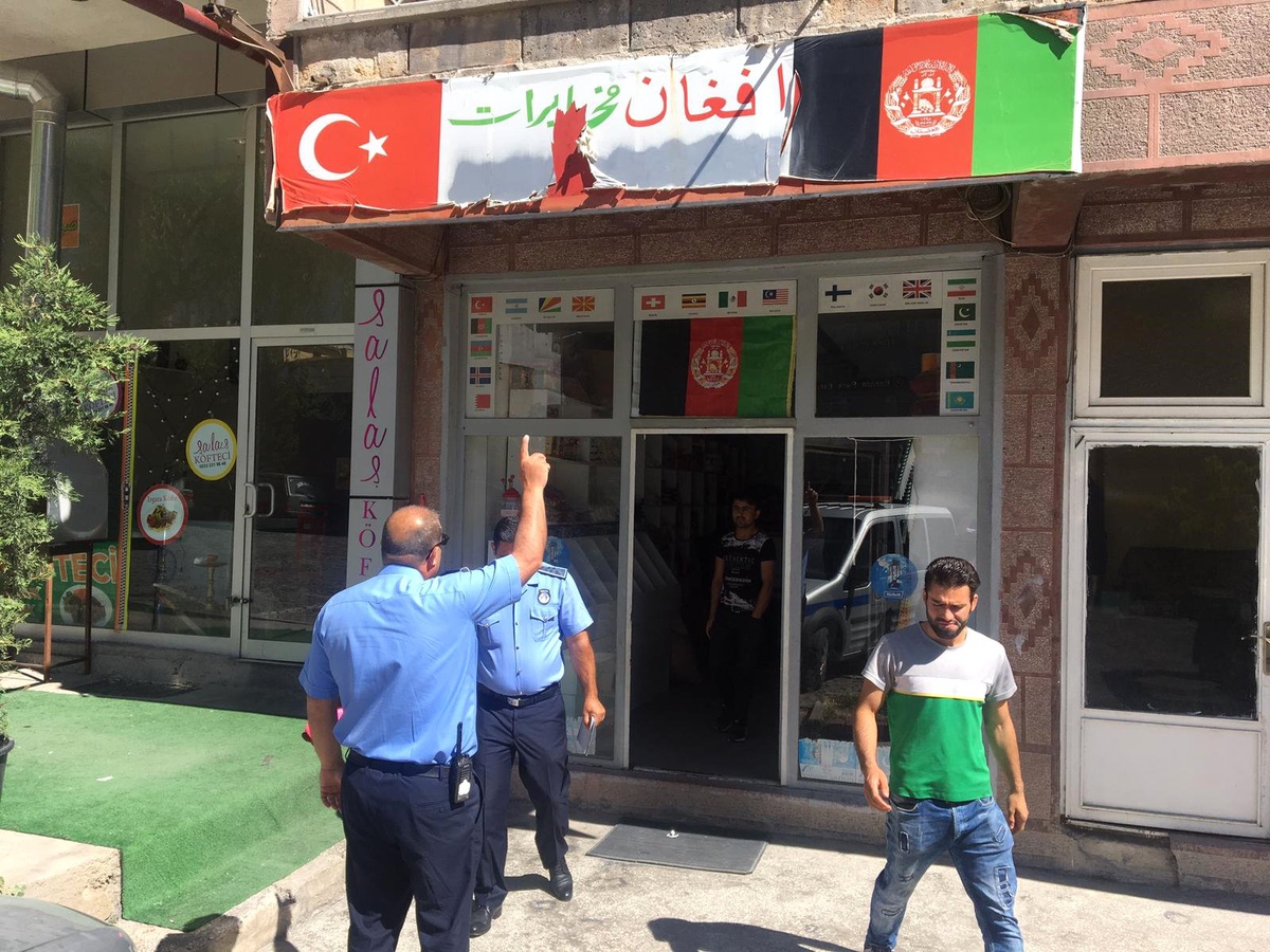 İşyeri tabelalarında türkçe kullanım zorunluluğu