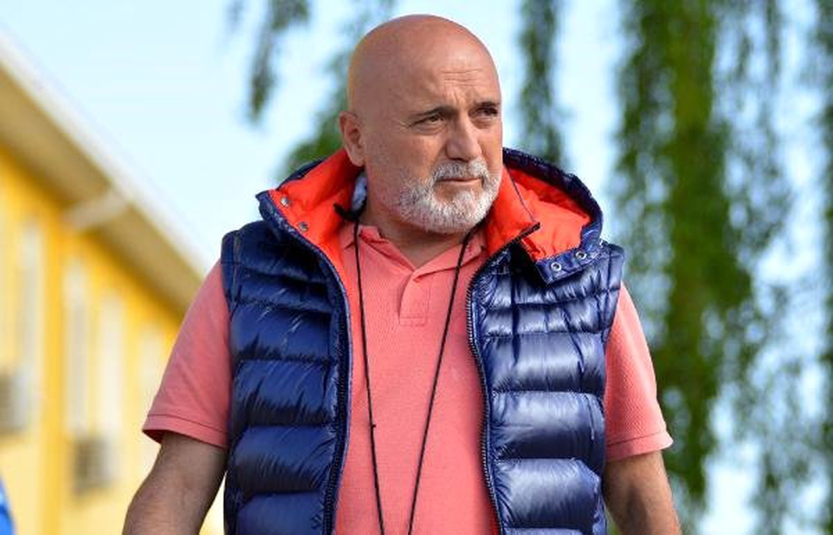 Kayserispor, Hikmet Karaman ile sözleşme yeniledi