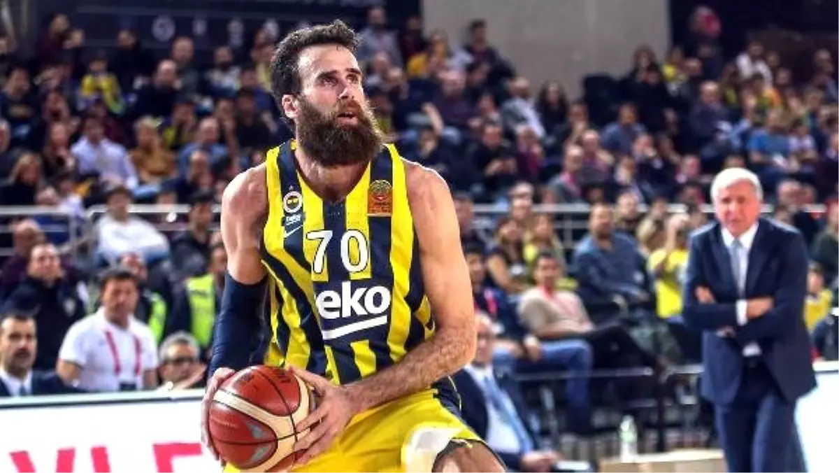 Luigi Datome, üç yıl daha Fenerbahçe Beko\'da