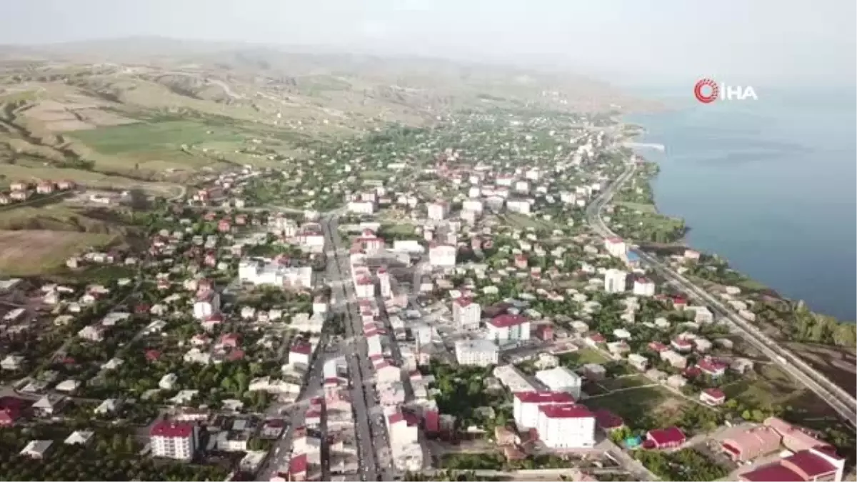 \'Sakin Şehir\' Ahlat\'ı ayda 20 bin kişi ziyaret ediyor