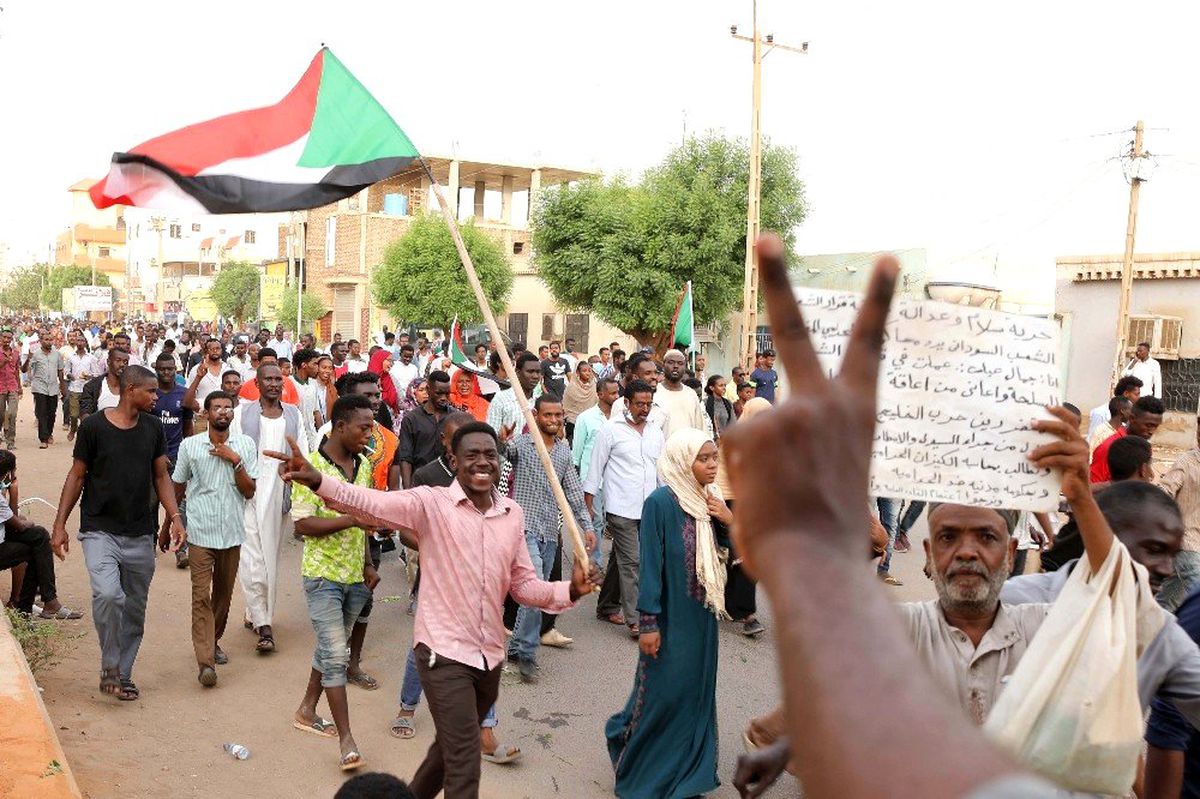 Sudan\'da göstericilere 14 Temmuz\'da sivil itaatsizlik çağrısı