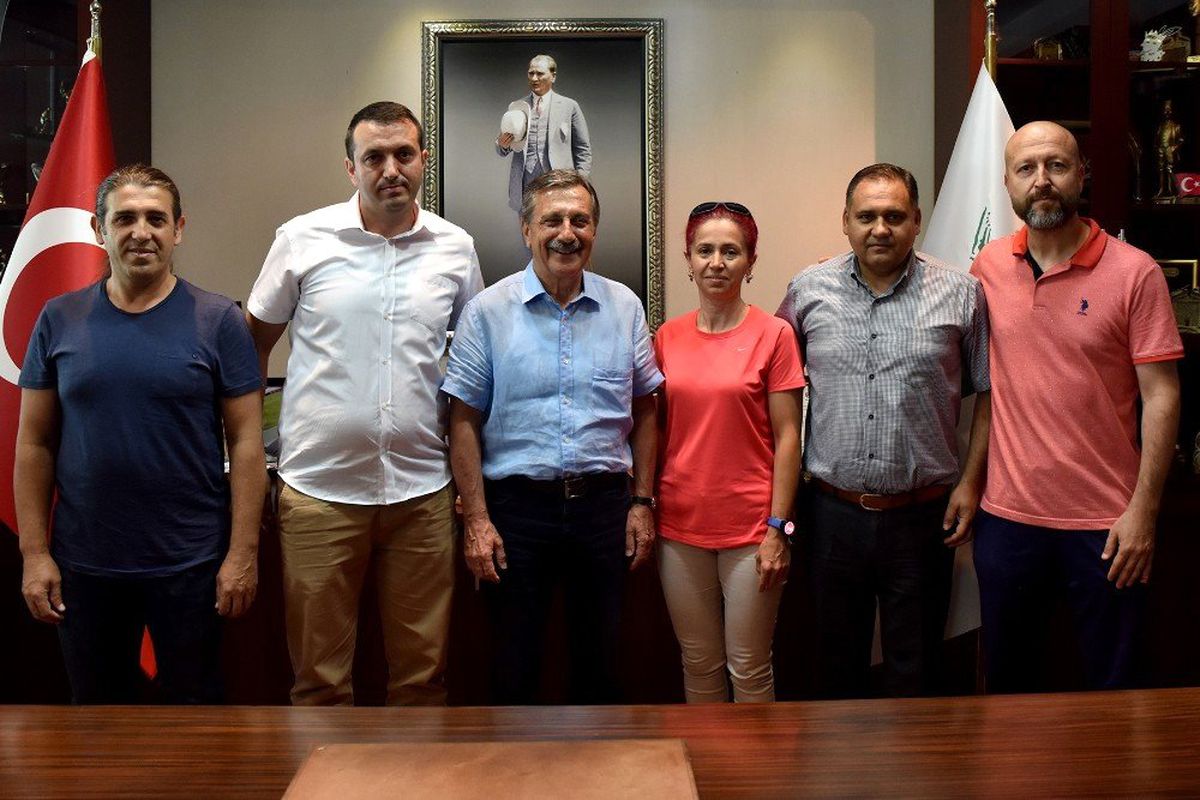 Tenis kulübünden Başkan Ataç\'a ziyaret