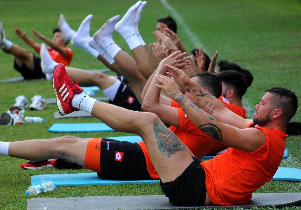 Adanaspor yeni sezona çift idmanla çalışıyor