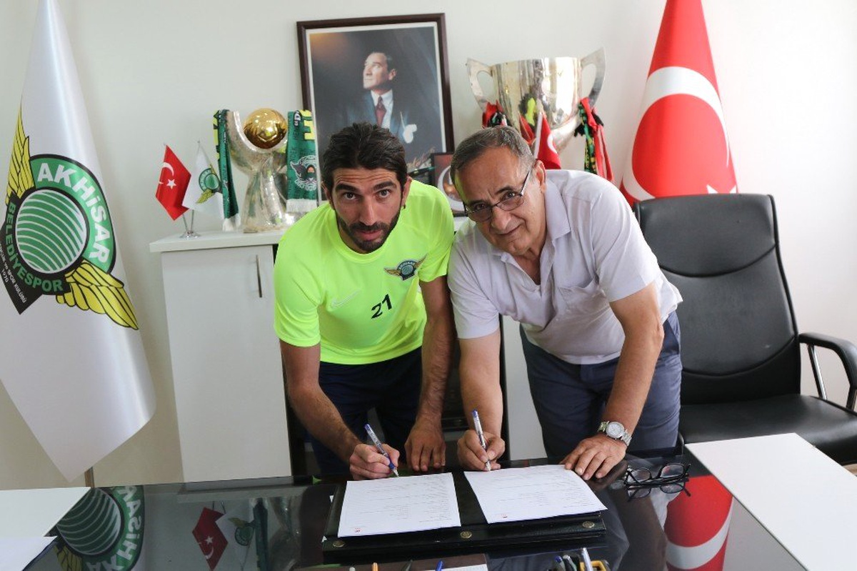 Akhisarspor, yeni sezon hazırlıklarına başladı
