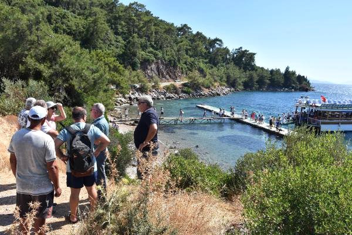 Altınkum Halk Plajı\'nda kaçak iskele tepkisi