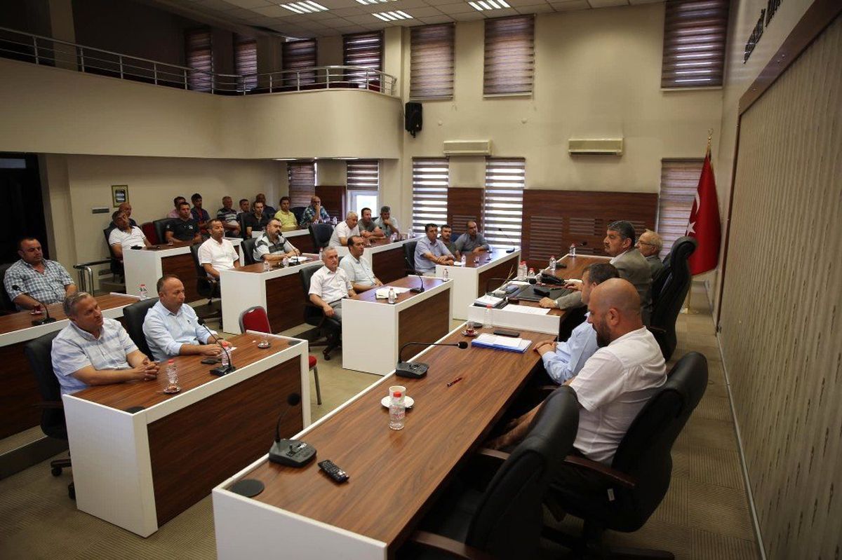 Başkan Akın personeliyle toplantıda buluştu