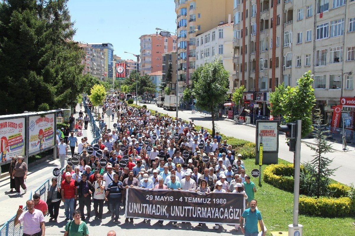 Çorum olaylarında hayatını kaybedenler anıldı