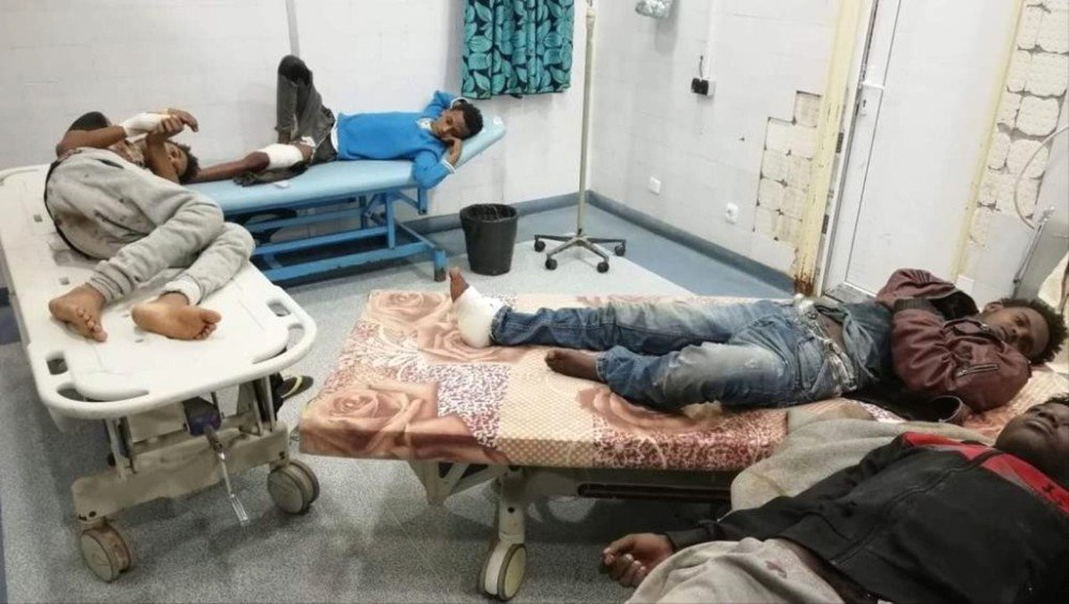 Hafter güçleri göçmen merkezini vurdu: En az 40 ölü