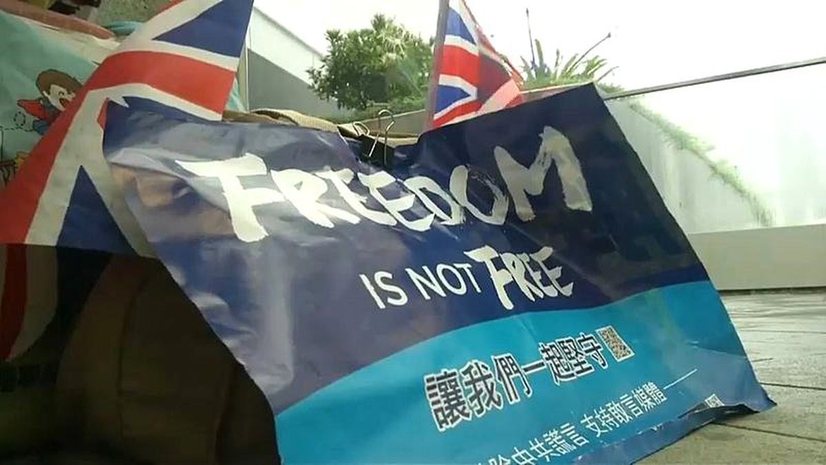 Hong Kong protestoları İngiltere ile Çin arasında diplomatik krize neden oldu