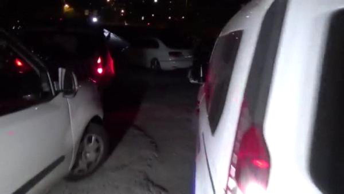 Kağıthane\'de otomobilde 4 tabanca ve 3 tüfek ele geçirildi