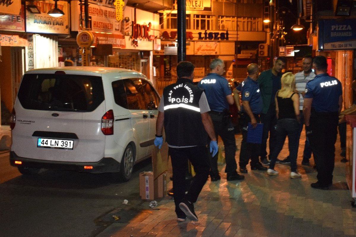 Kavgada silahın kabzasıyla başına darbe alan kişi yaralandı