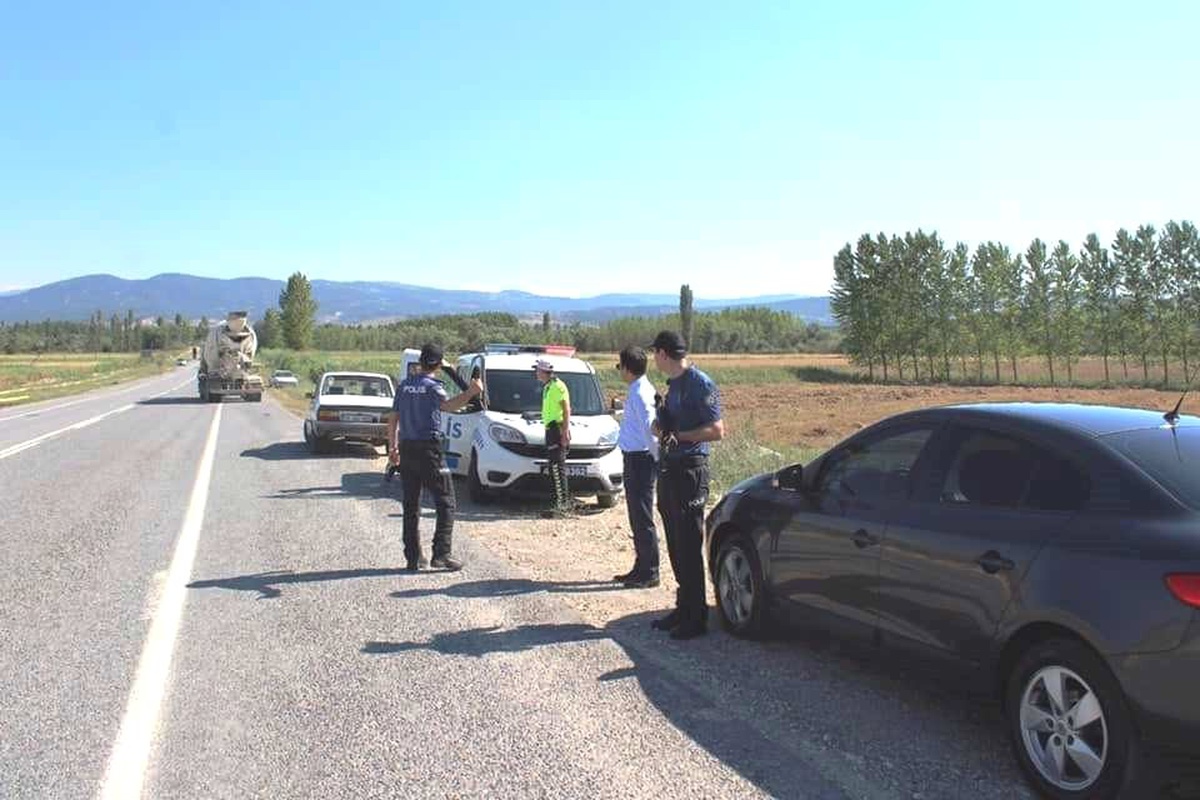Kaymakam Okatan, yol uygulamasına katıldı