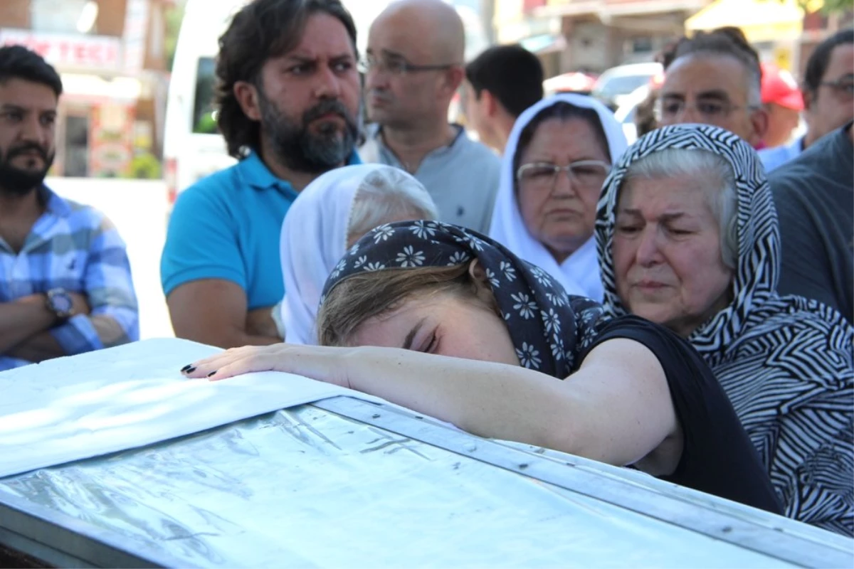 Kılıçdaroğlu Düzce\'de cenaze törenine katıldı