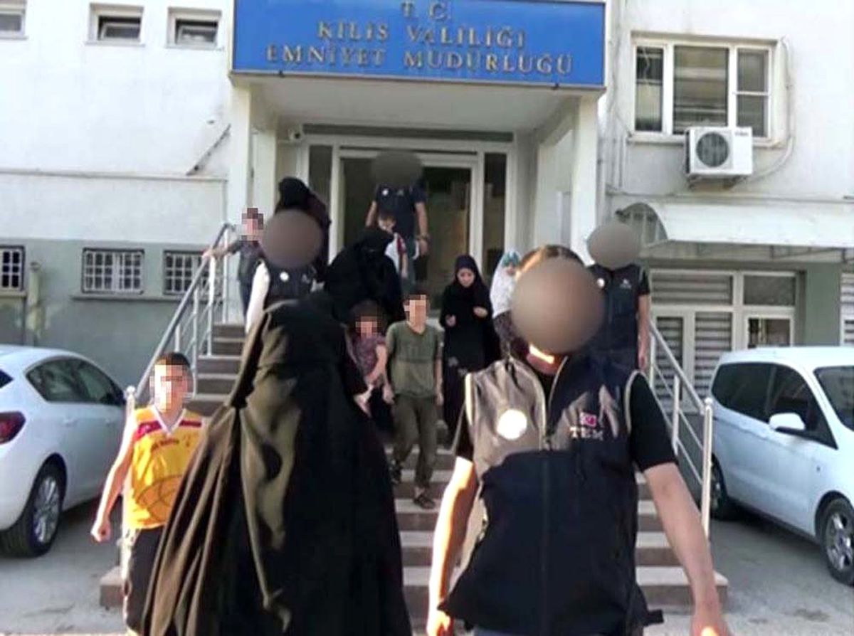 Kırmızı bültenle aranan DEAŞ\'lı Fransızlar yakalandı