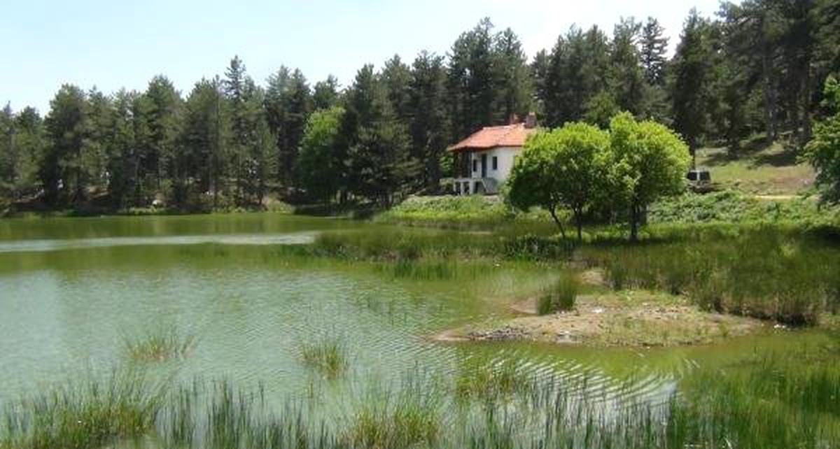 Martılı Şelalesi ve Krater Gölü hayran bırakıyor
