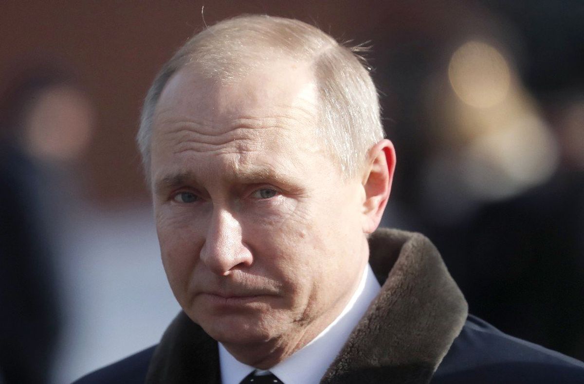 Putin, INF\'yi resmen askıya aldı