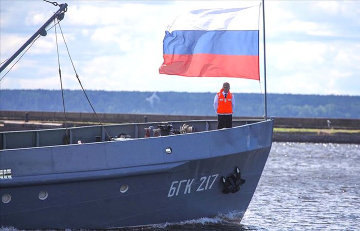Rus su altı araştırma gemisindeki yangınla ilgili bilgiler devlet sırrı
