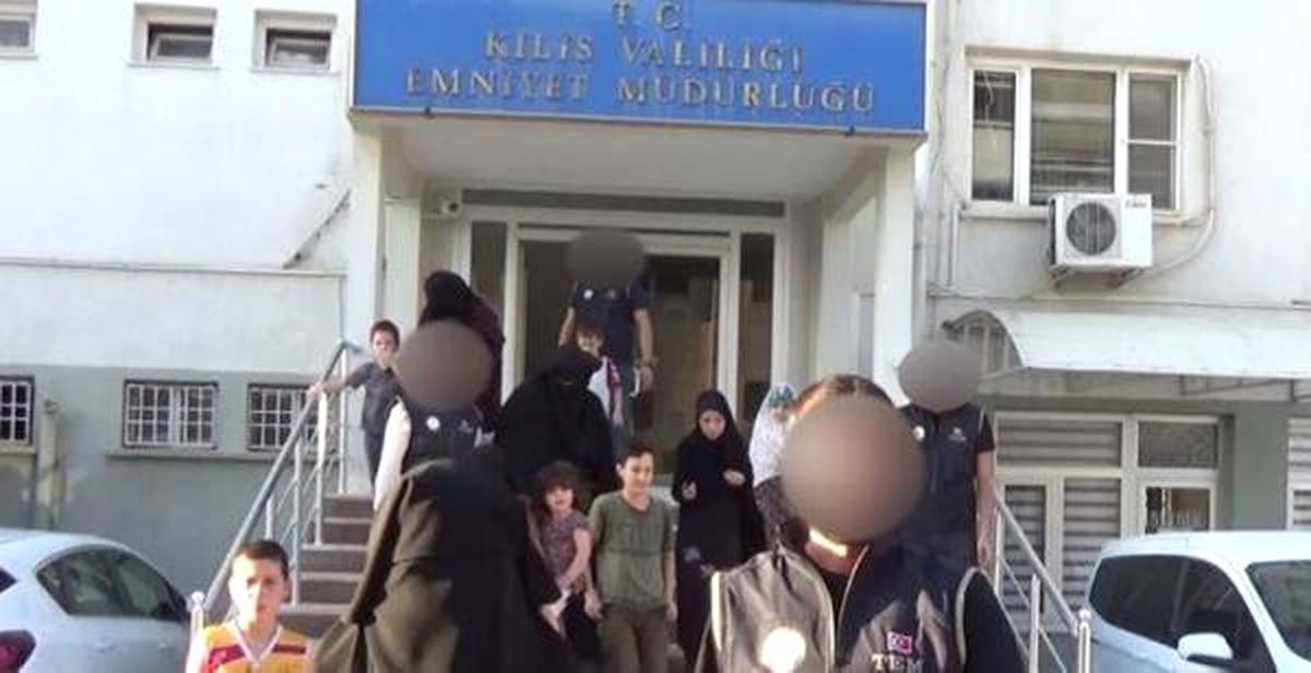 Suriye sınırında yakalanan DEAŞ\'lı 9\'u çocuk 12 kişi sınır dışı edilecek