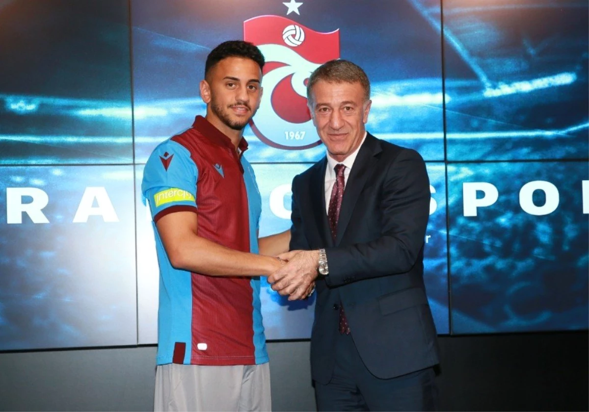 Trabzonspor, Ahmet Canbaz ile 3 yıllık sözleşme imzaladı