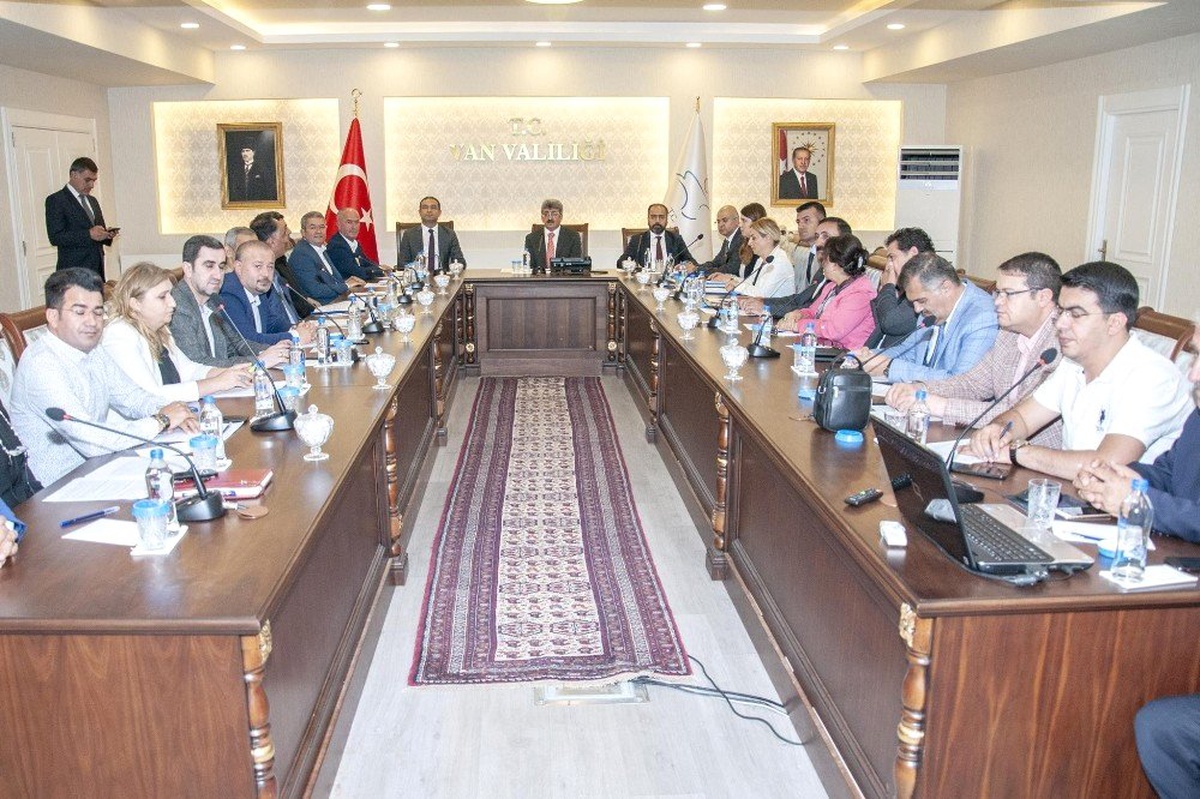 Van\'da \'15 Temmuz Demokrasi ve Milli Birlik Günü\' toplantısı