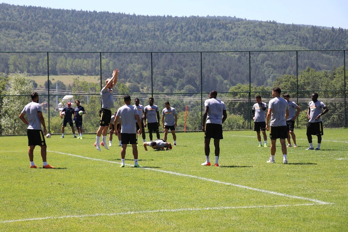 Yeni Malatyaspor, kamp çalışmalarını Bolu\'da sürdürüyor