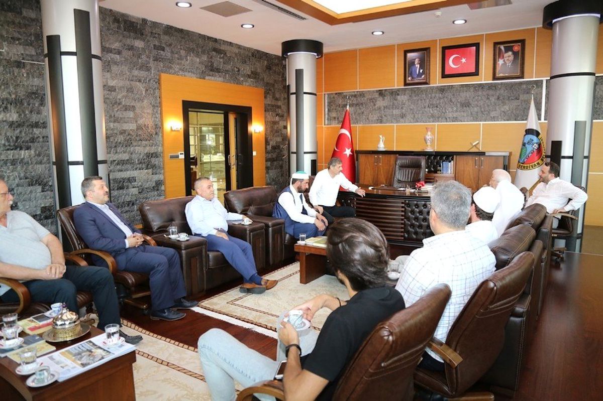 Abdülhamit Han\'ın torunundan Başkan Alemdar\'a ziyaret
