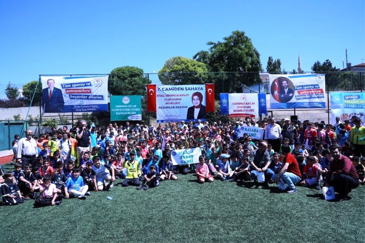 Akyurt\'ta Camiden Sahaya Futbol Turnuvası başladı