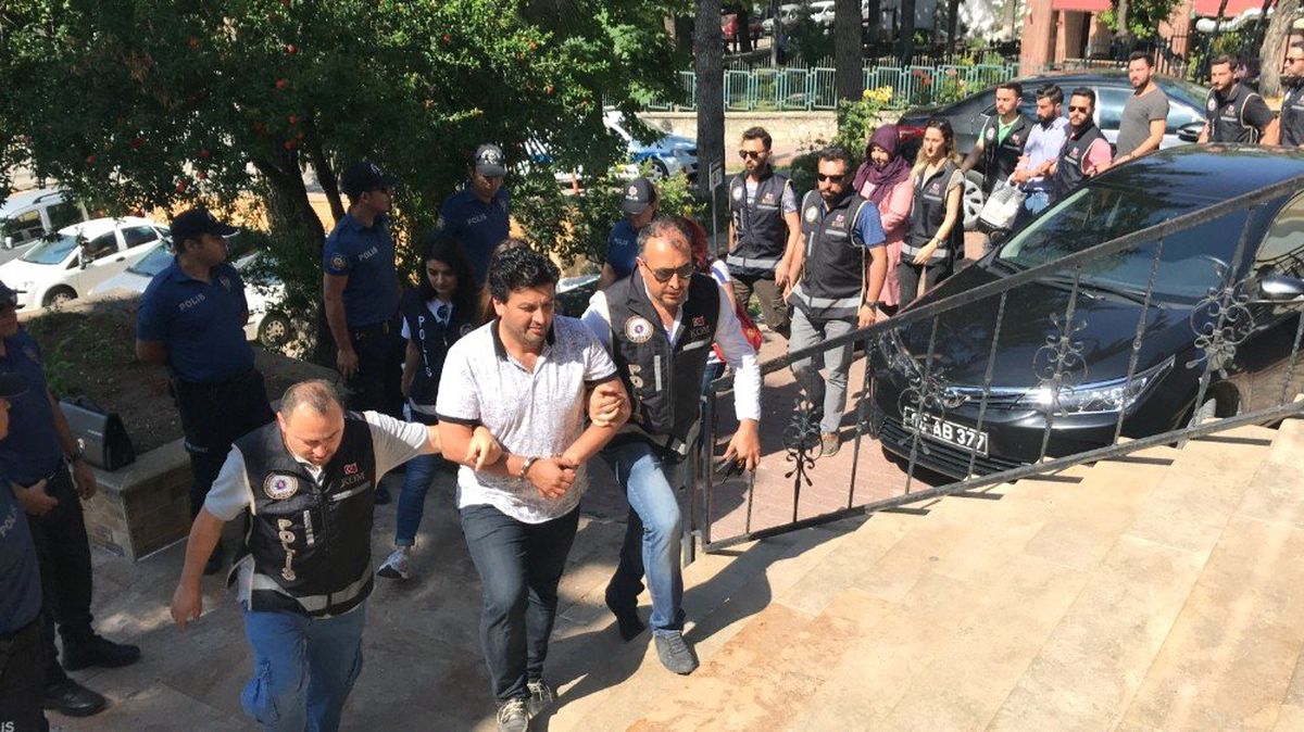 Bilecik\'te tefecilik ve dolandırıcılık operasyonu: 5 gözaltı