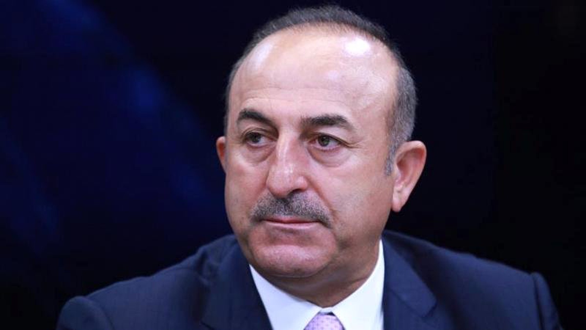 Çavuşoğlu\'ndan S-400 açıklaması: Trump kendi yönetiminden çıkan farklı sesleri azaltmaya çalışıyor