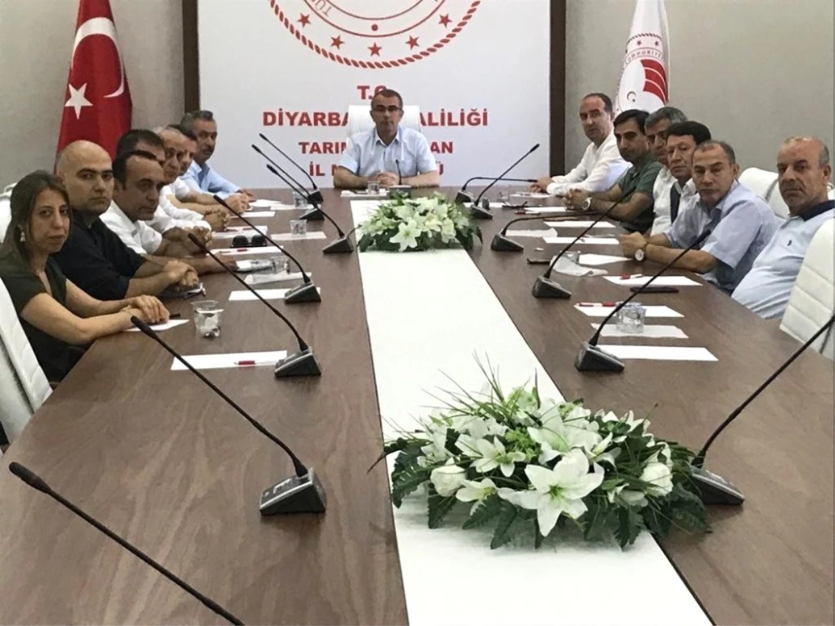 Diyarbakır\'da anız yangınlarını önleme toplantısı yapıldı