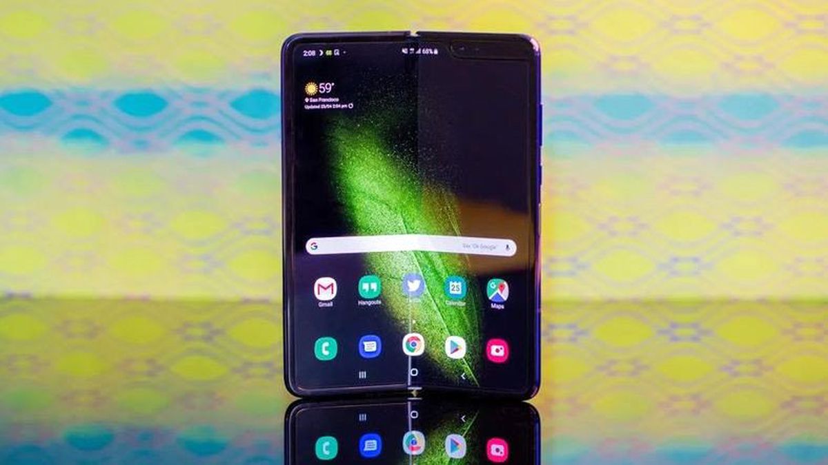 İkinci El Bir Samsung Galaxy Fold, Sahibinden.com\'da Araba Fiyatına Satışa Sunuldu