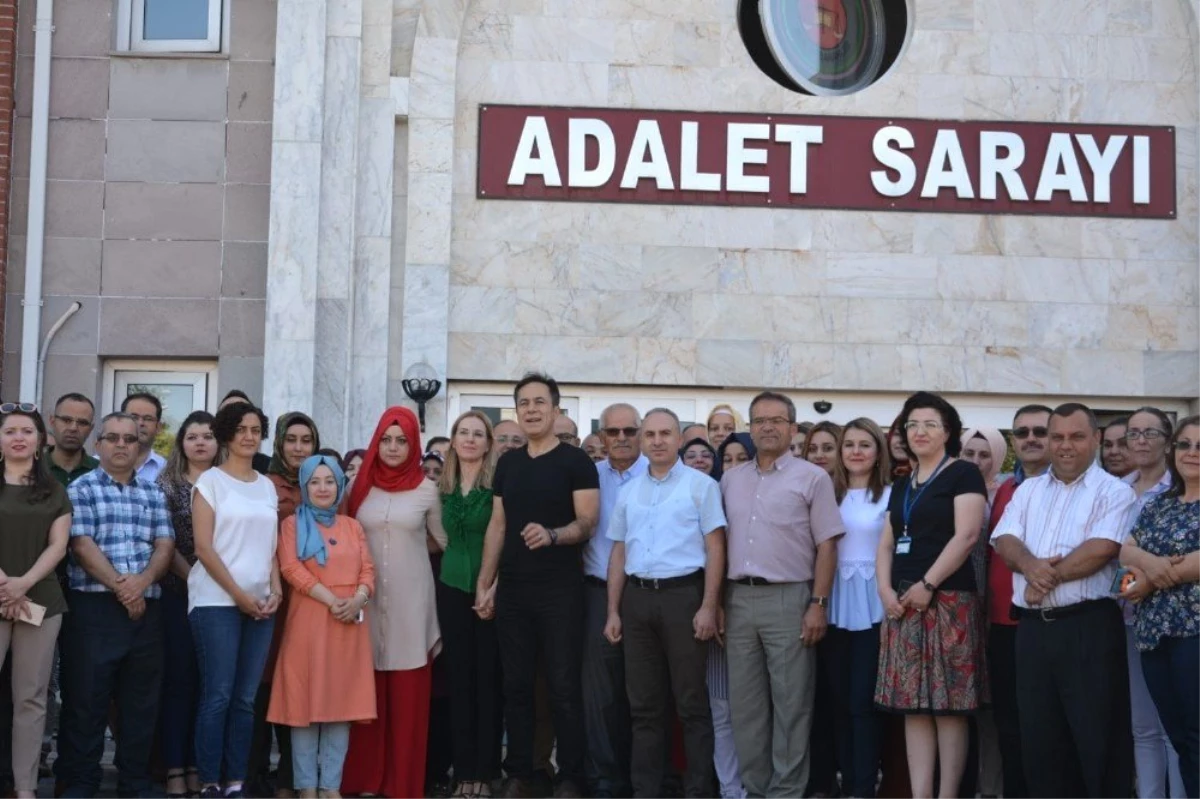 Isparta Adliyesi\'nde Başsavcı Çokdinç ve Hakim eşine hüzünlü veda