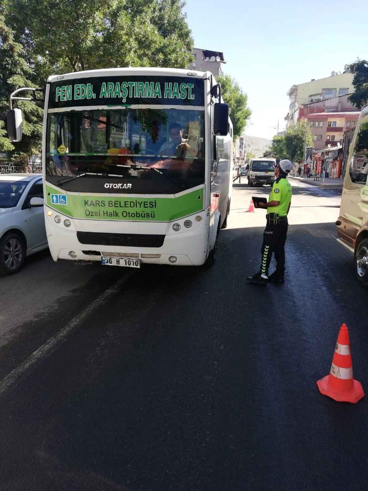 Kars\'ta trafik denetimleri sürüyor