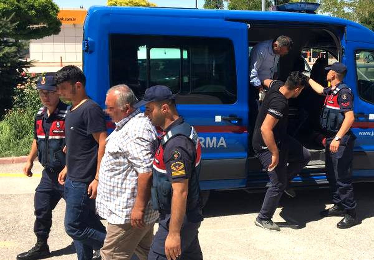 Kavgada üzerine traktör sürülen baba yaralandı, oğlu öldü
