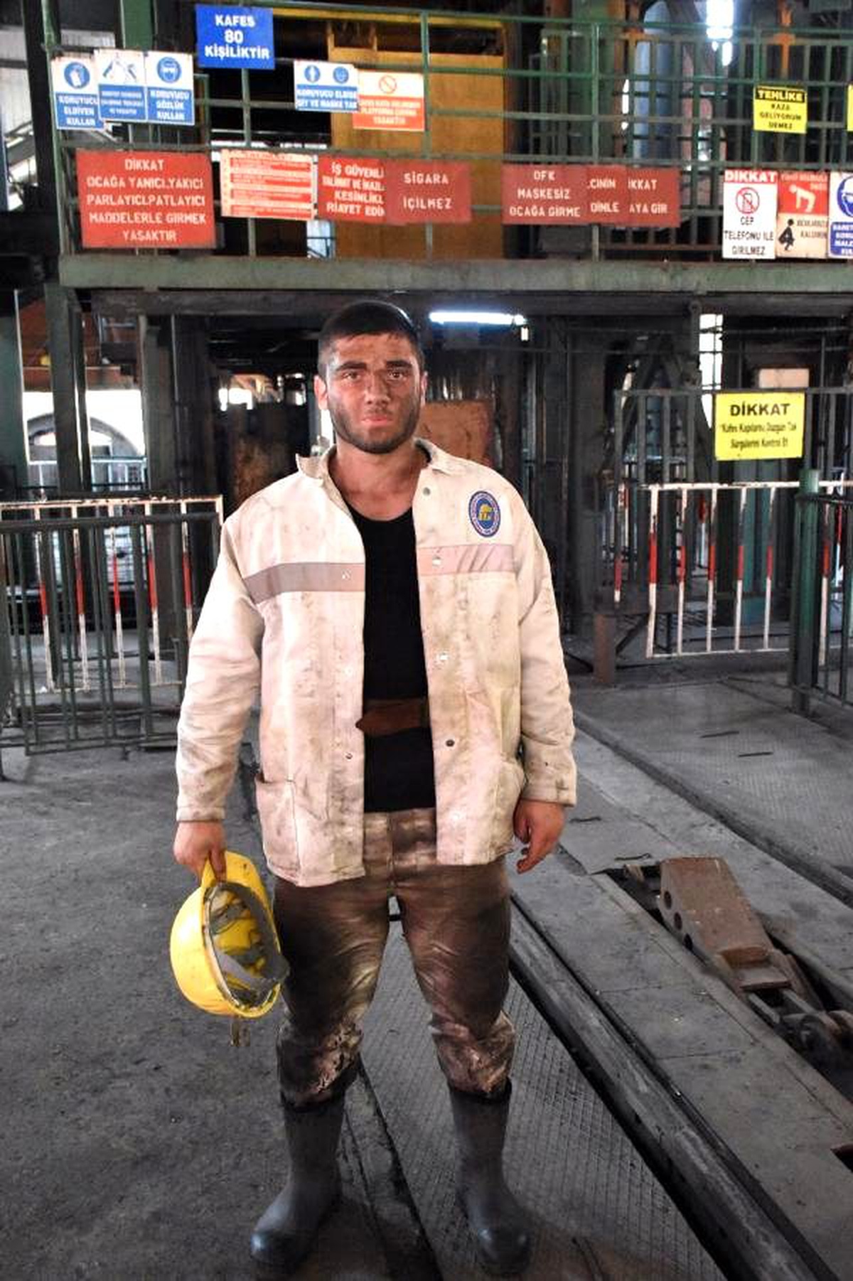 Kömür ocağında işe başlayan futbolcu Yağız: Madenci olarak ter döküyorum