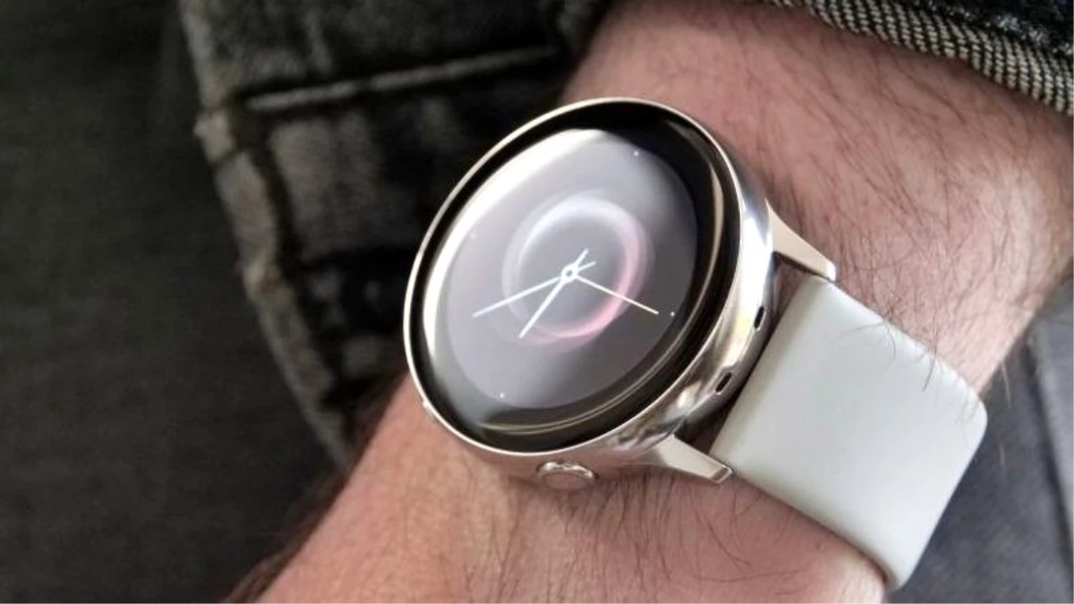 Samsung Galaxy Watch Active 2, EKG Özelliği ile Gelecek