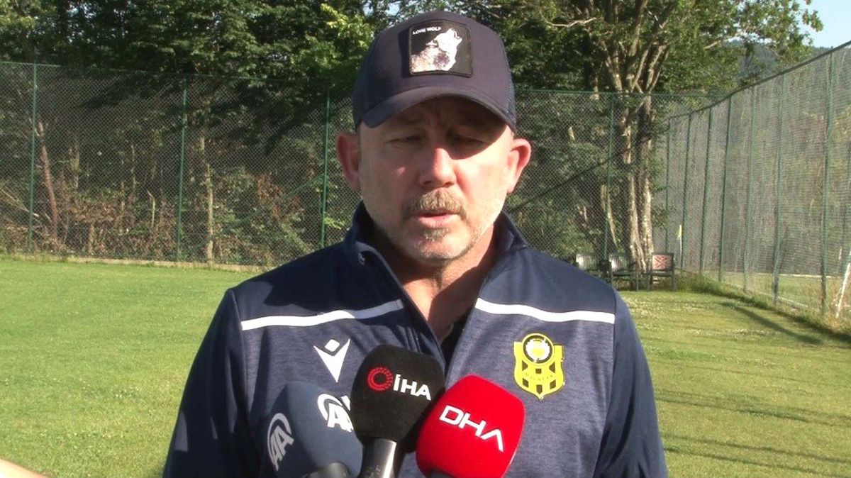 Sergen Yalçın: "UEFA Avrupa Ligi\'nde gruplara kalabilirsek bizim için başarıdır"