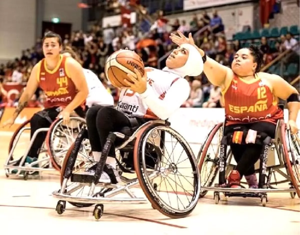 Tekerlekli Sandalye Kadın Basketbol Milli Takımı, İspanya\'ya yenildi