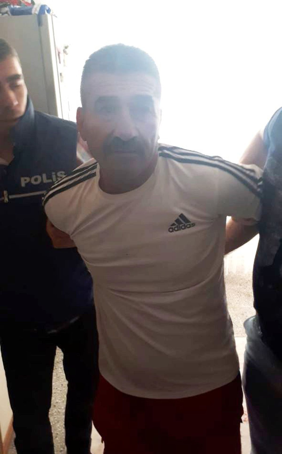 Aksaray\'da 56 yıl 8 ay hapis cezası bulunan şahıs yakalandı