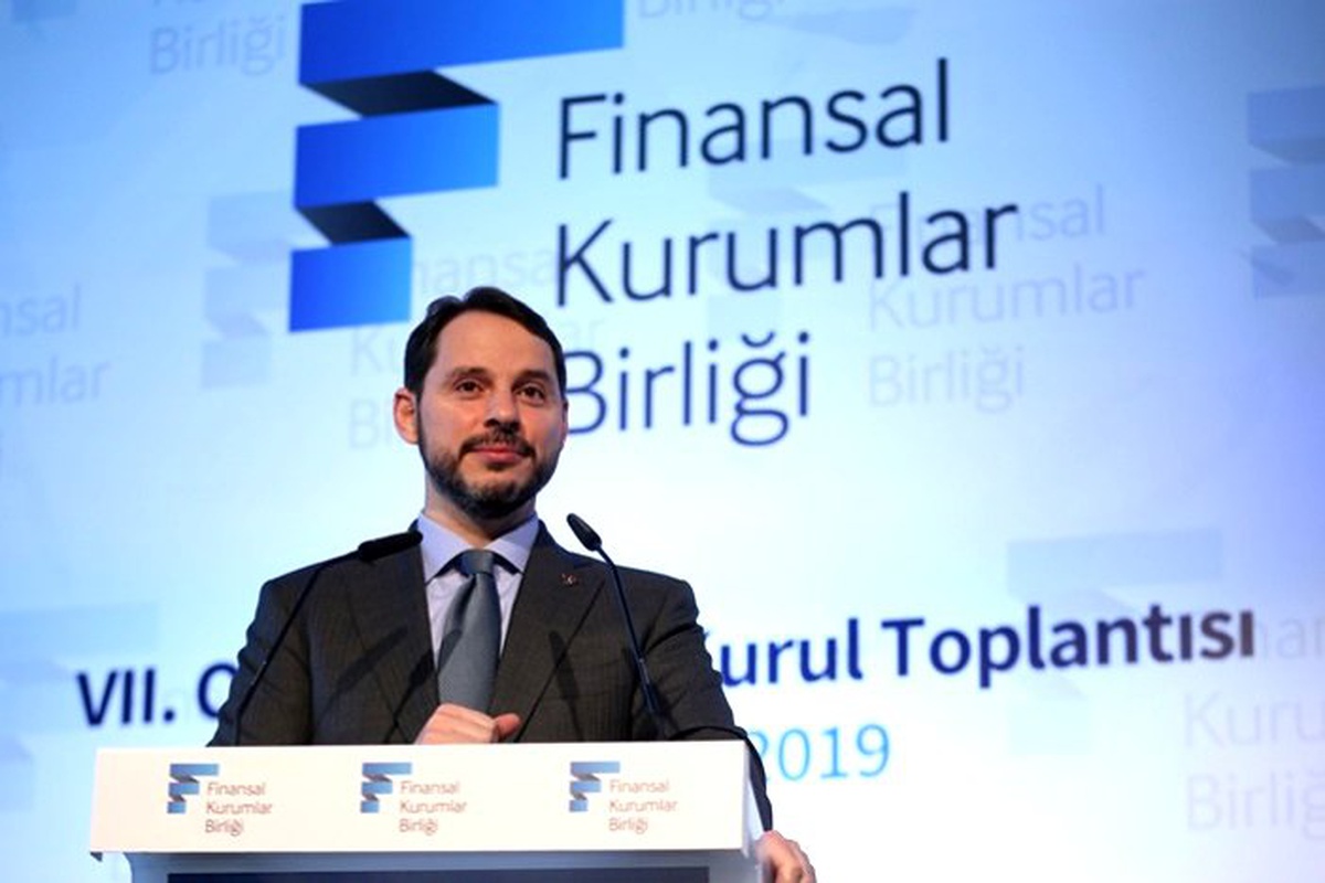 Albayrak: Ekonomik göstergeler iyileşme eğiliminde