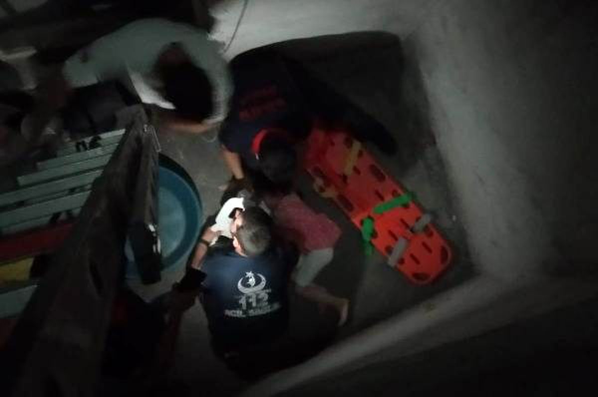 Asansör boşluğuna düşen 5 yaşındaki çocuğu, itfaiye kurtardı