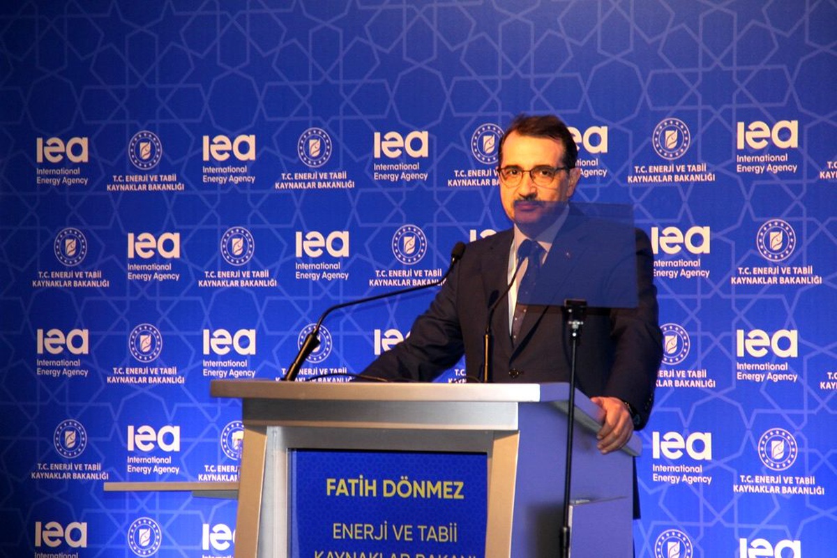 Bakan Dönmez: "Nükleer enerjiyi Türkiye\'ye getirmek zorundayız"