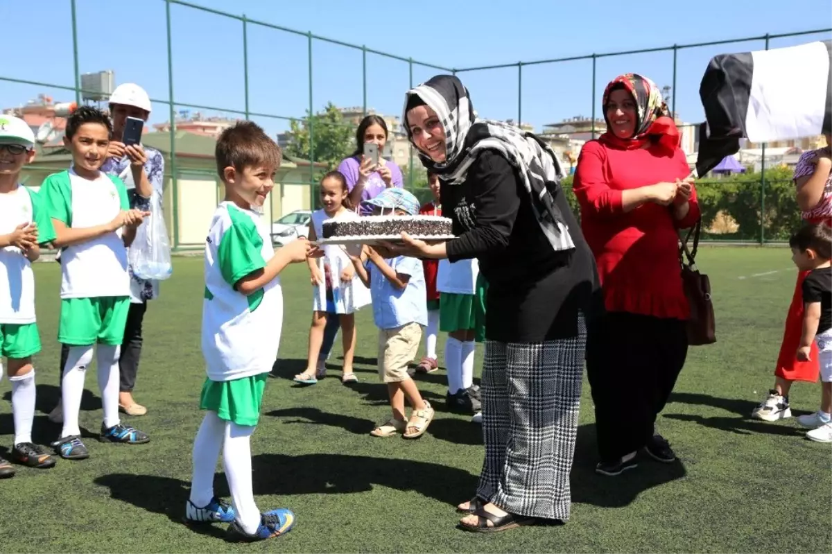 Binlerce sporcu yaz okullarında buluştu