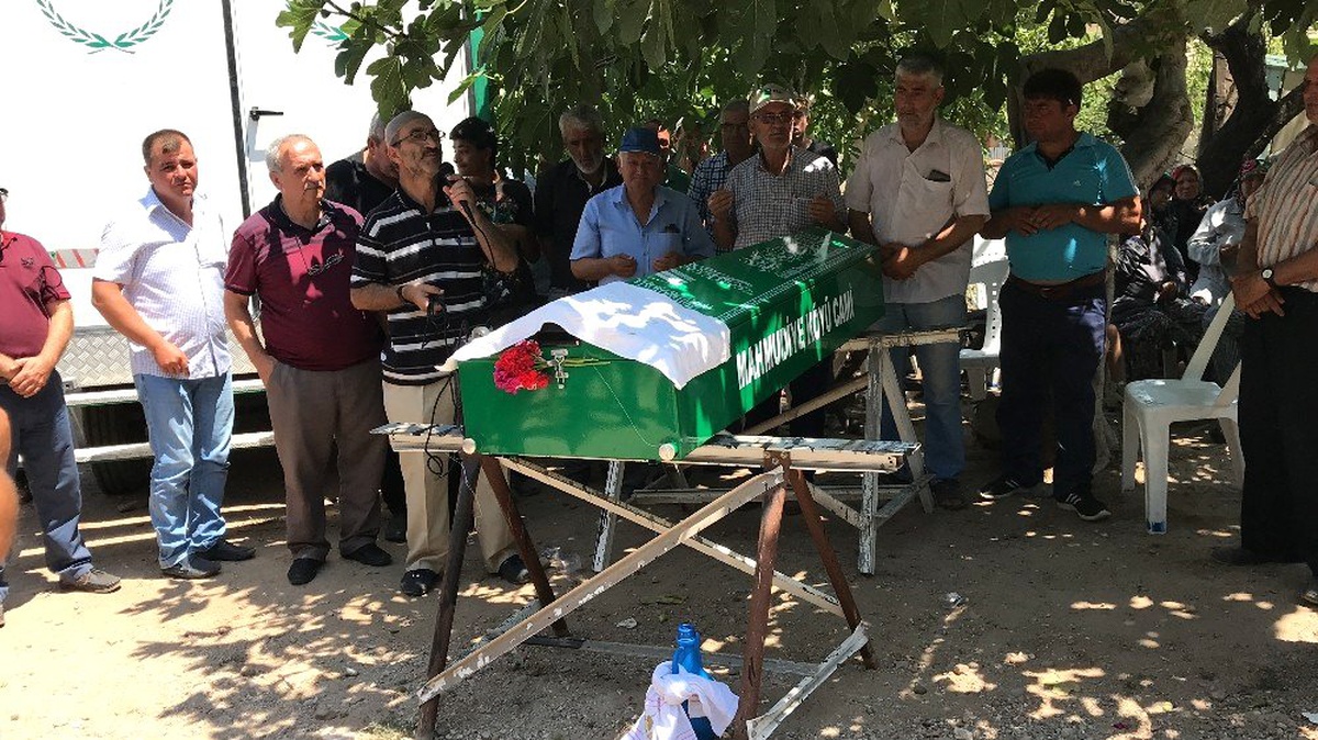 Eşinin amcası tarafından öldürülen genç son yolculuğuna uğurlandı